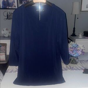 Gently Loved 💜 Attitudes by Renee Navy Blue Top